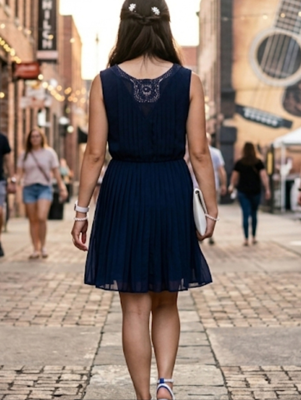 Jessica Simpson Navy Blue Chiffon Pleated Dress, Size 6, Lace Trim V-Neck - Picture 2 of 9